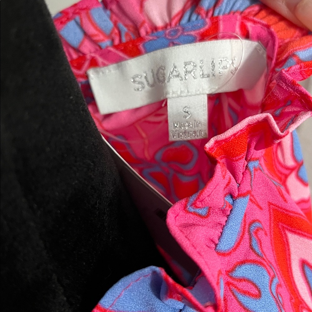 SUGARLIPS Sao Paulo Garnet Bellissima
Ruffle Sleeve Top - Picture 12 of 15